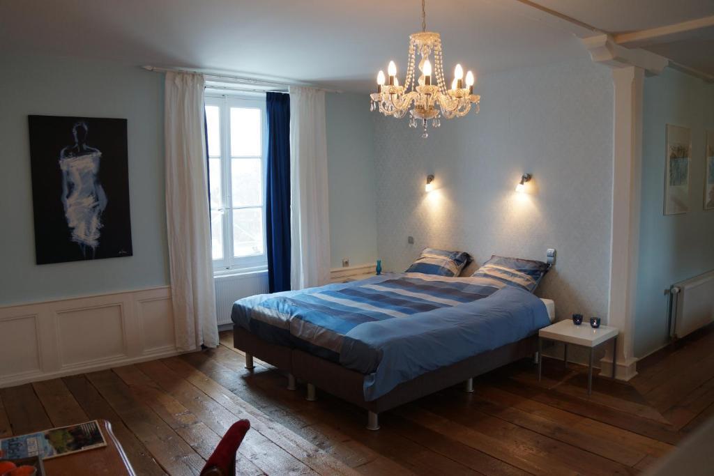 Chateau De Savennes - Caveau De Sabrage 객실 사진